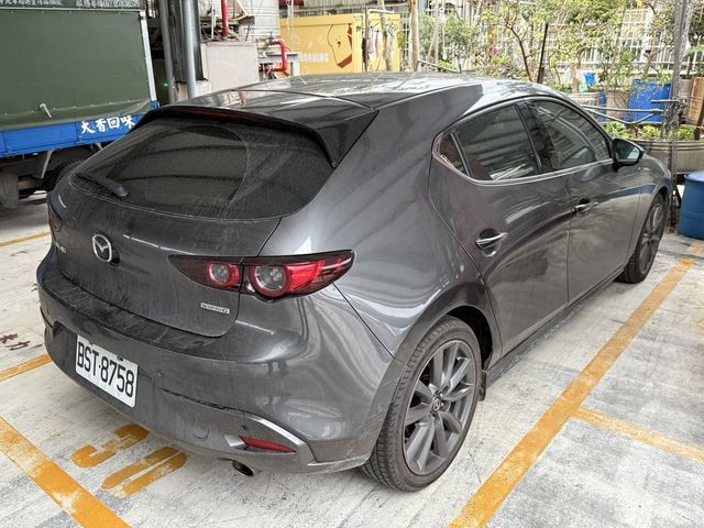 MAZDA馬自達 MAZDA 3  第9張相片