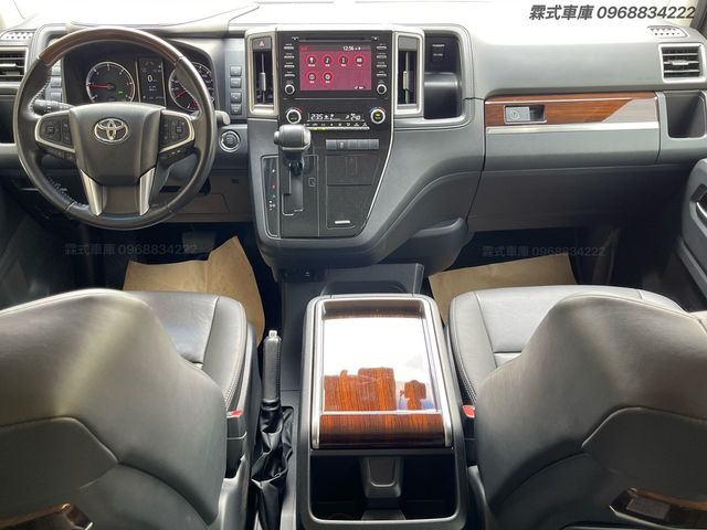 TOYOTA豐田 GRANVIA  第7張相片