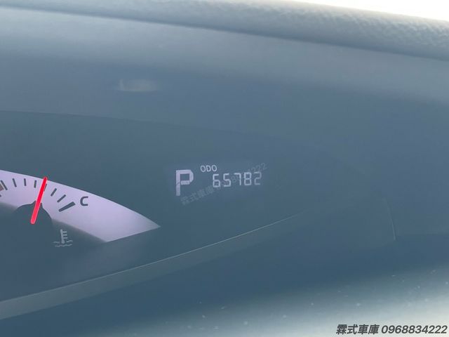 TOYOTA豐田 PREVIA  第9張相片