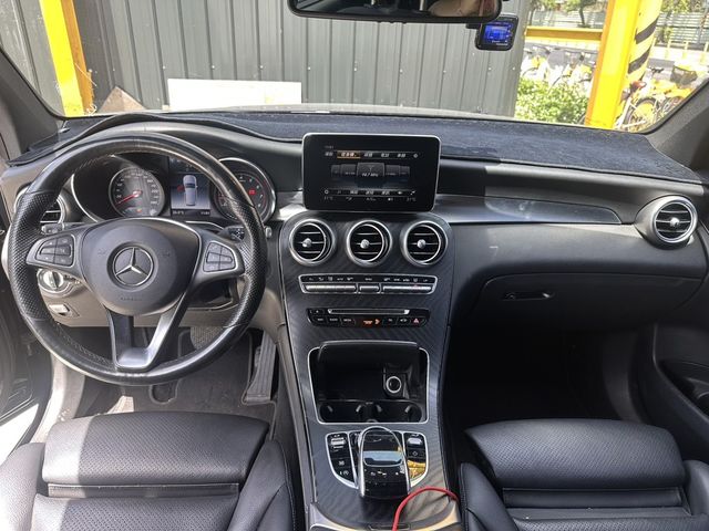 M-BENZ賓士 GLC300  第7張相片