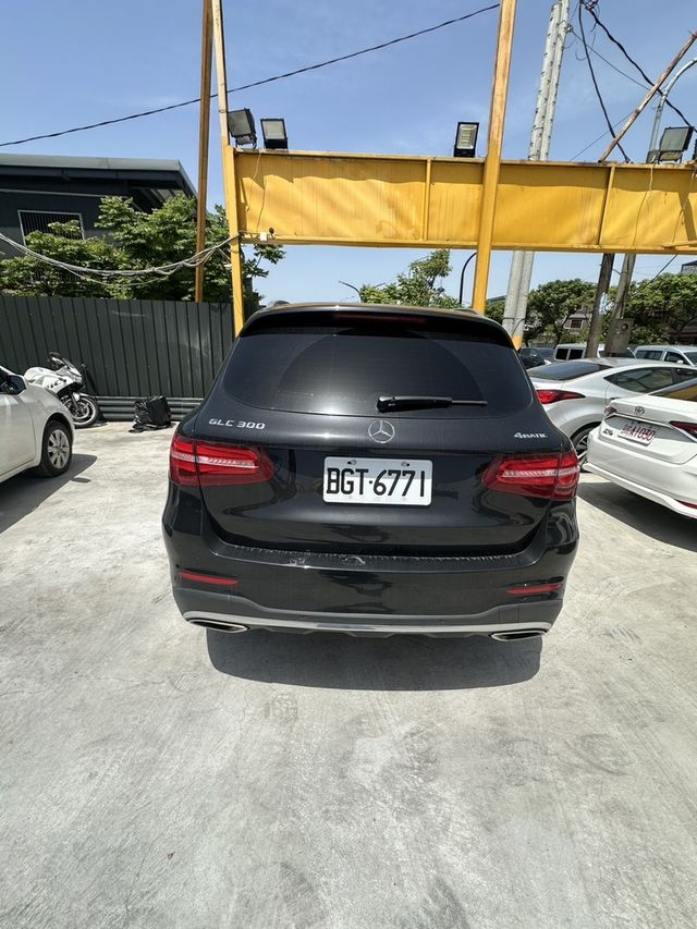M-BENZ賓士 GLC300  第8張相片