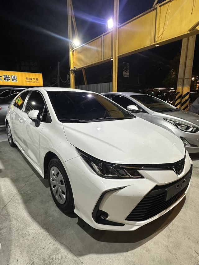 TOYOTA豐田 ALTIS  第1張相片