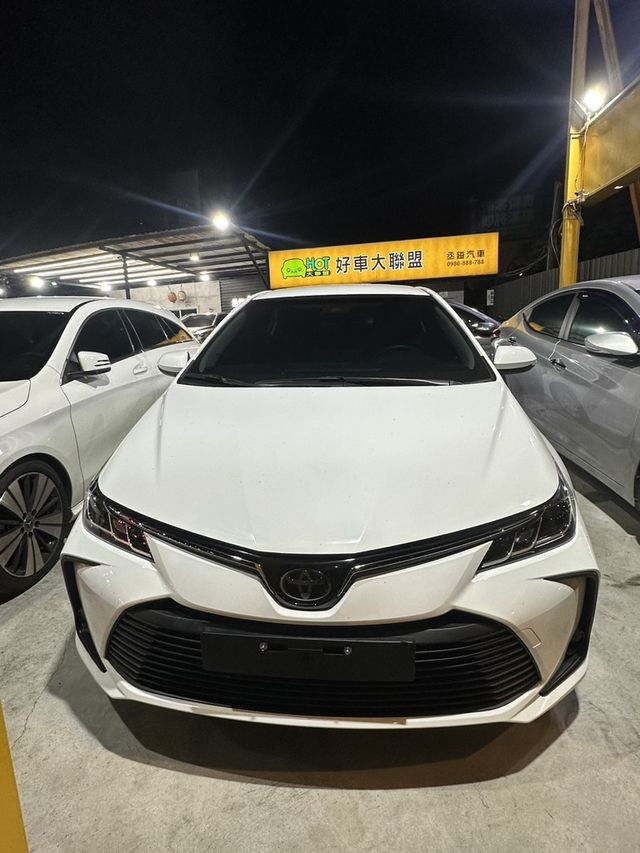 TOYOTA豐田 ALTIS  第3張相片