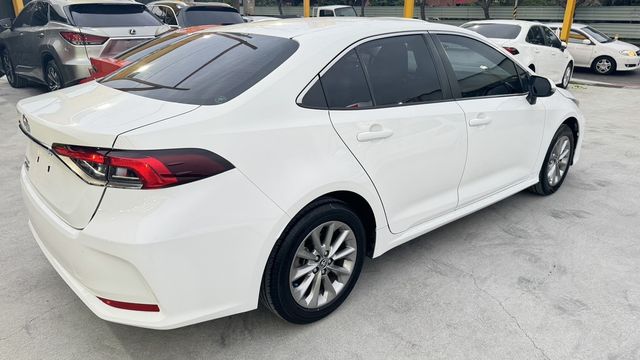 TOYOTA豐田 ALTIS  第2張相片