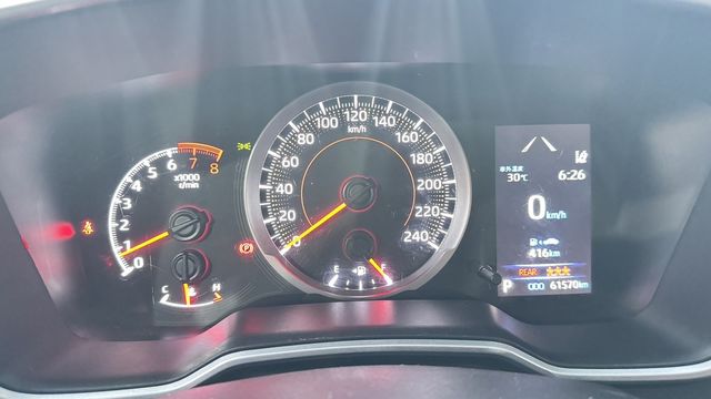 TOYOTA豐田 ALTIS  第3張相片