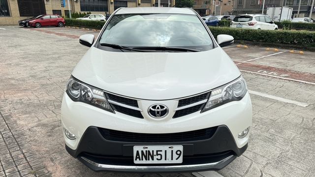TOYOTA豐田 RAV4  第2張相片
