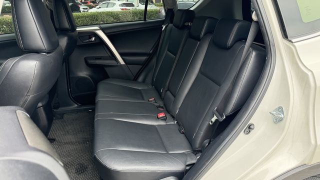 TOYOTA豐田 RAV4  第10張相片