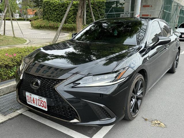 LEXUS凌志 ES250  第2張相片