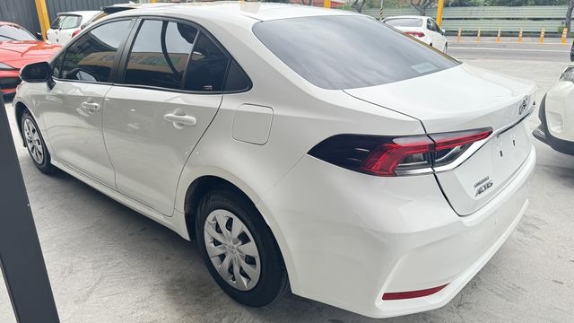 TOYOTA豐田 ALTIS  第9張相片