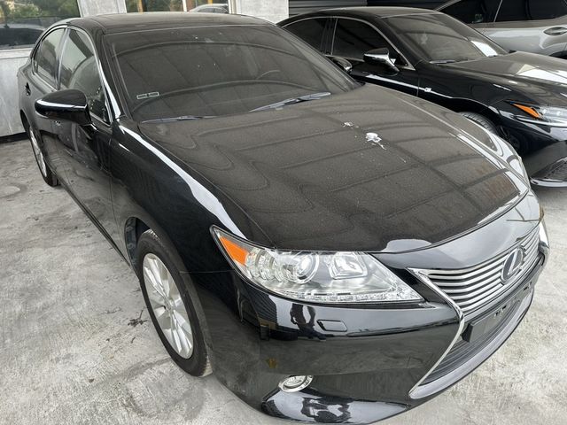 LEXUS凌志 ES300H  第1張相片