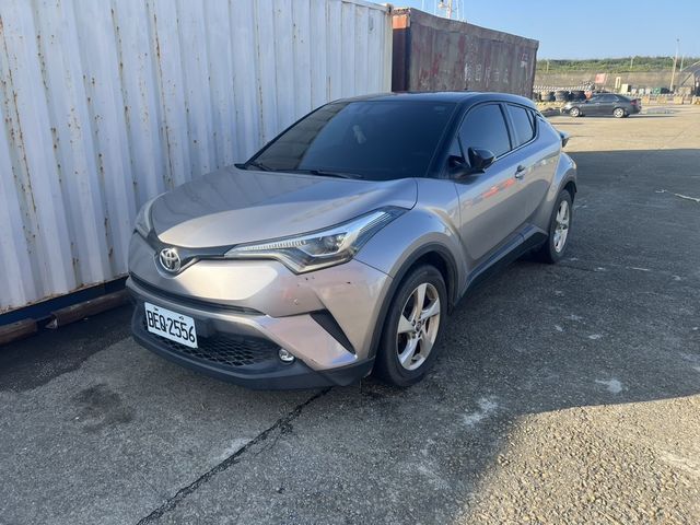TOYOTA豐田 C-HR  第1張相片