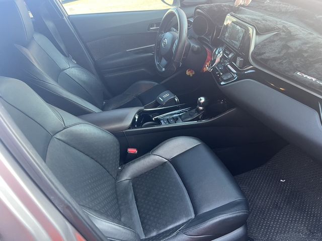 TOYOTA豐田 C-HR  第3張相片
