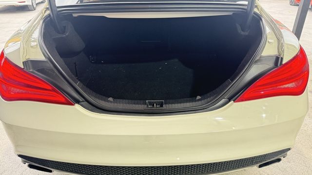 M-BENZ賓士 CLA250  第8張相片