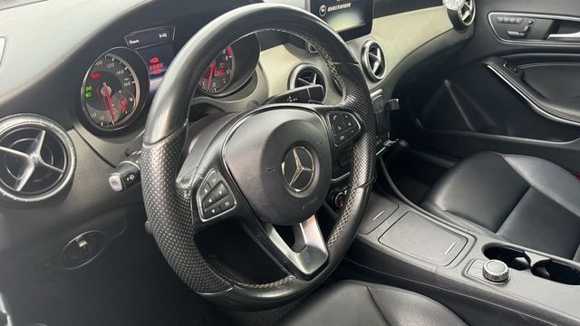 M-BENZ賓士 CLA250  第14張相片