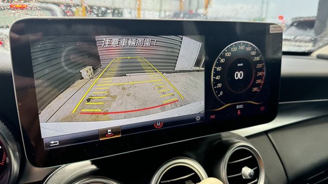 M-BENZ賓士 C300  第11張相片