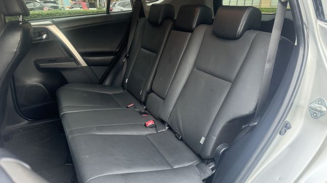 TOYOTA豐田 RAV4  第8張相片
