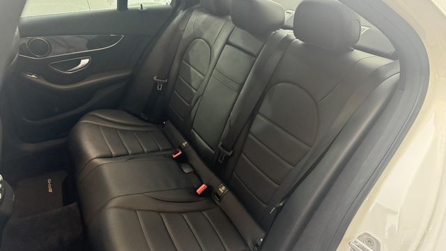 M-BENZ賓士 C300  第12張相片