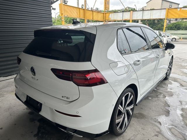 VOLKSWAGEN福斯 GOLF  第3張相片