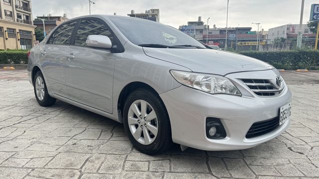 TOYOTA豐田 ALTIS  第2張相片