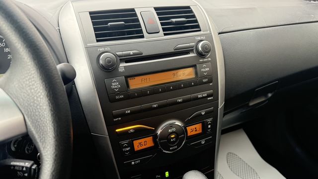 TOYOTA豐田 ALTIS  第5張相片