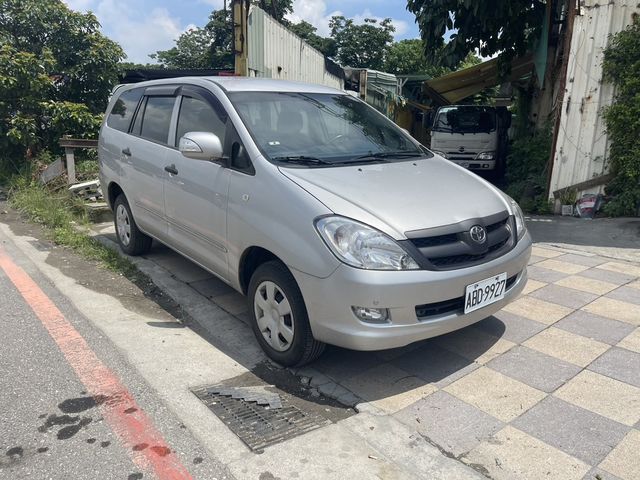 TOYOTA豐田 INNOVA  第4張相片