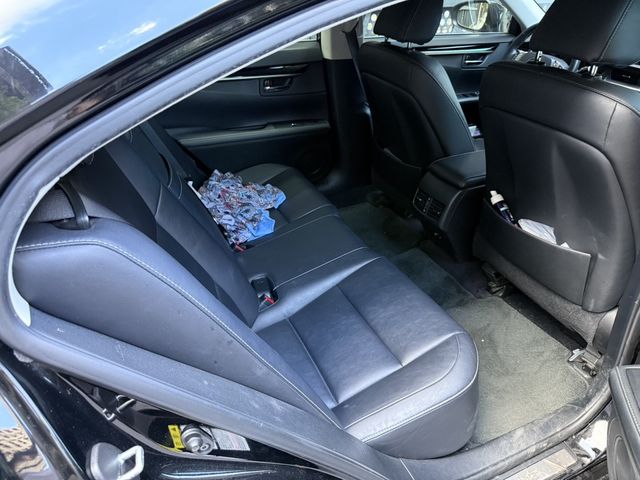 LEXUS凌志 ES300H  第4張相片