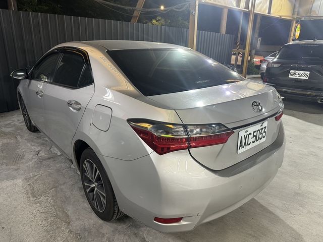 TOYOTA豐田 ALTIS  第3張相片