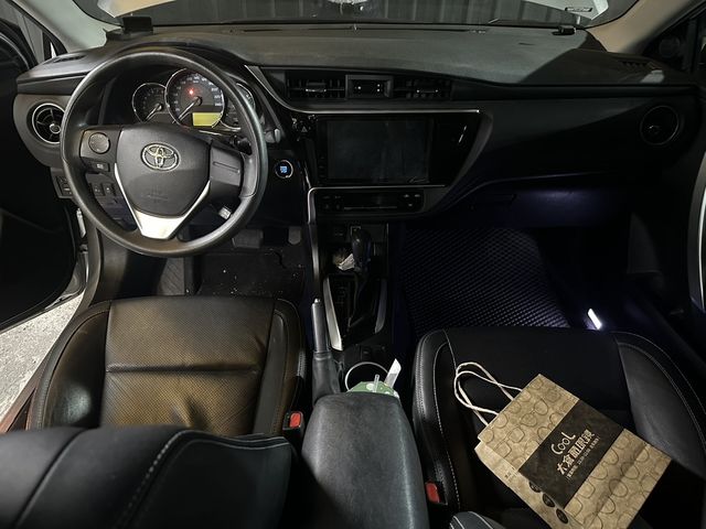 TOYOTA豐田 ALTIS  第7張相片
