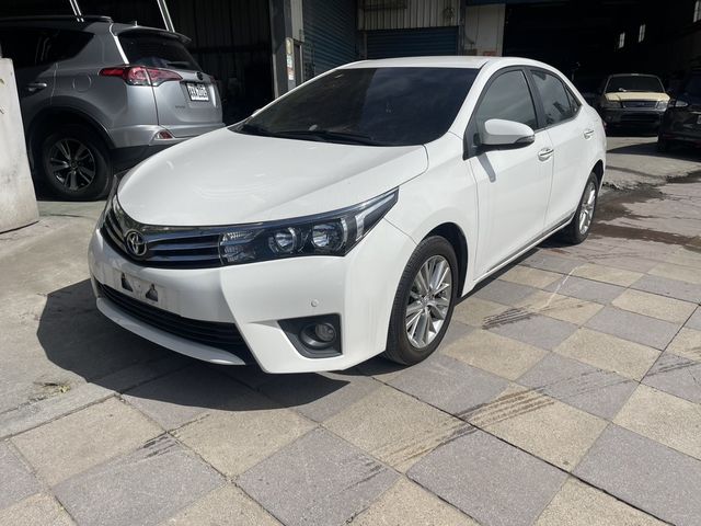 TOYOTA豐田 ALTIS  第1張相片