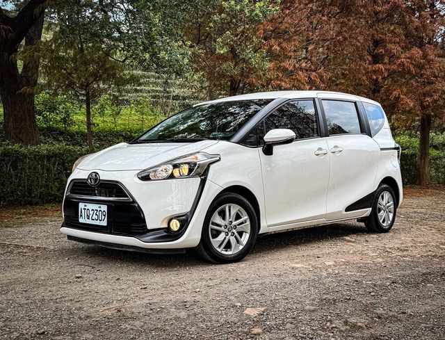 TOYOTA豐田 SIENTA  第1張相片