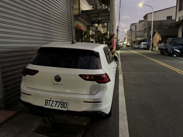 VOLKSWAGEN福斯 GOLF  第2張相片