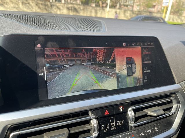 BMW寶馬 320I TOURING  第9張相片