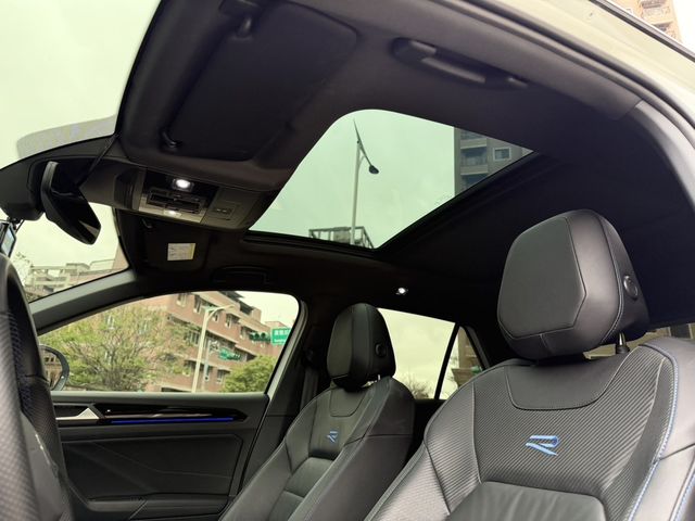 VOLKSWAGEN福斯 T-ROC  第7張相片