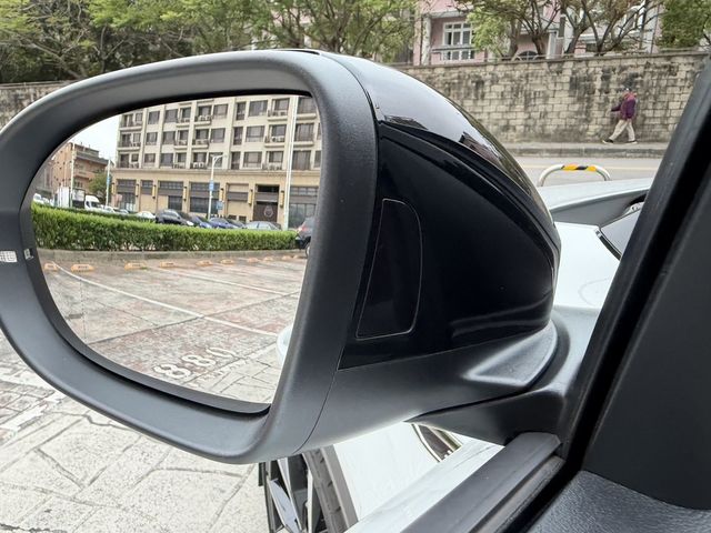 VOLKSWAGEN福斯 T-ROC  第14張相片