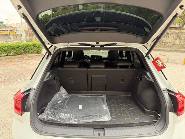 VOLKSWAGEN福斯 T-ROC  第20張相片