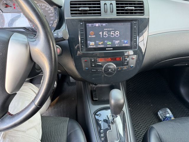 NISSAN日產 TIIDA  第6張相片