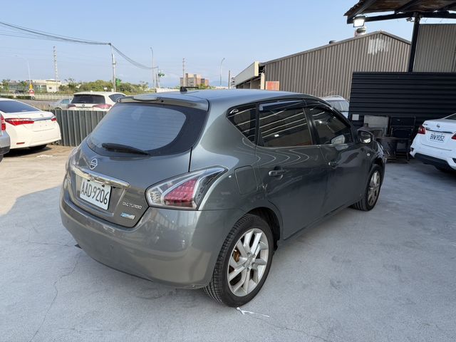 NISSAN日產 TIIDA  第8張相片