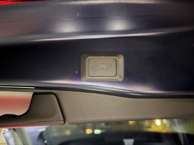 TOYOTA豐田 RAV4  第7張相片