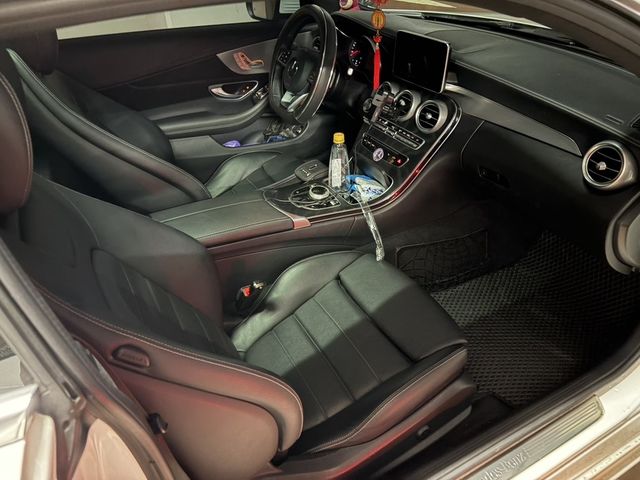 M-BENZ賓士 C250  第5張相片