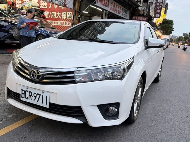 TOYOTA豐田 ALTIS  第1張相片