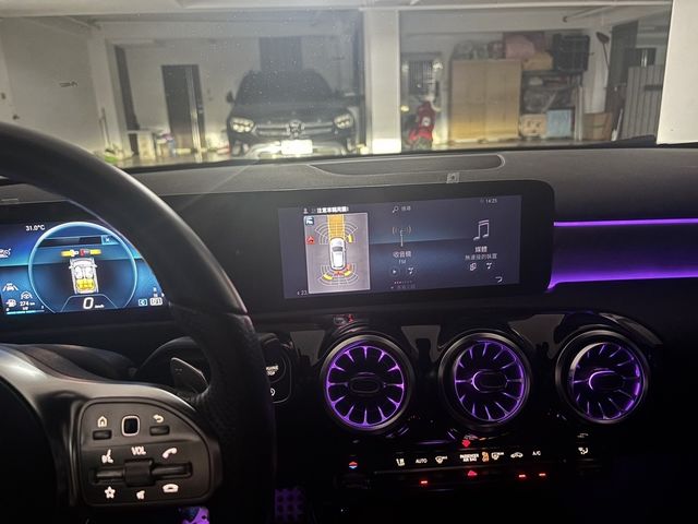M-BENZ賓士 A180  第4張相片