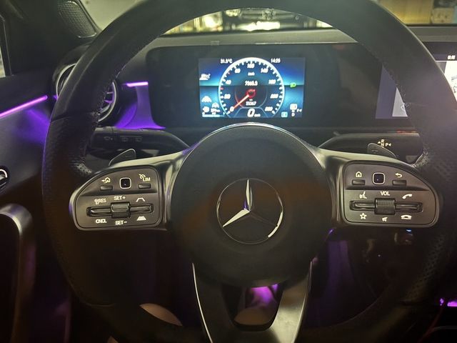 M-BENZ賓士 A180  第9張相片