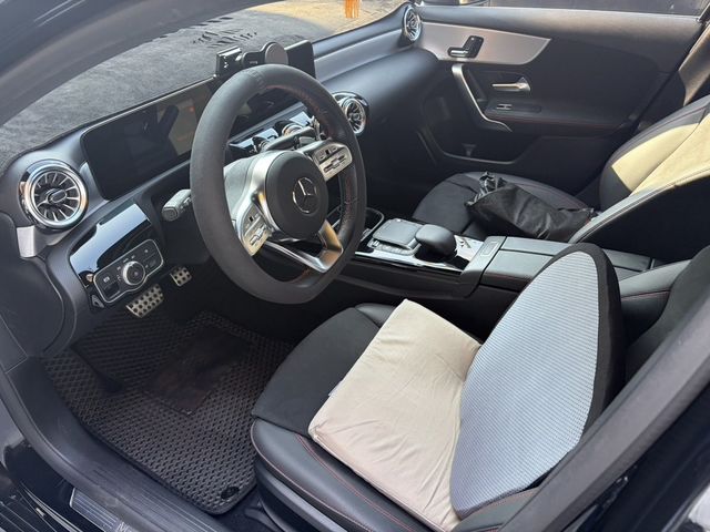 M-BENZ賓士 A180  第3張相片