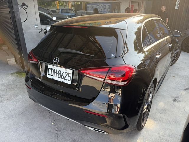 M-BENZ賓士 A180  第7張相片