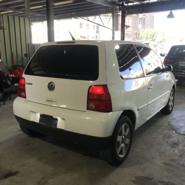 < SUM 全昱汽車 >2005年 福斯 LUPO   1.4 L~ ~ 內外超量 ! ! 好開又可愛、經濟又安全、機能性超級高！  第3張相片