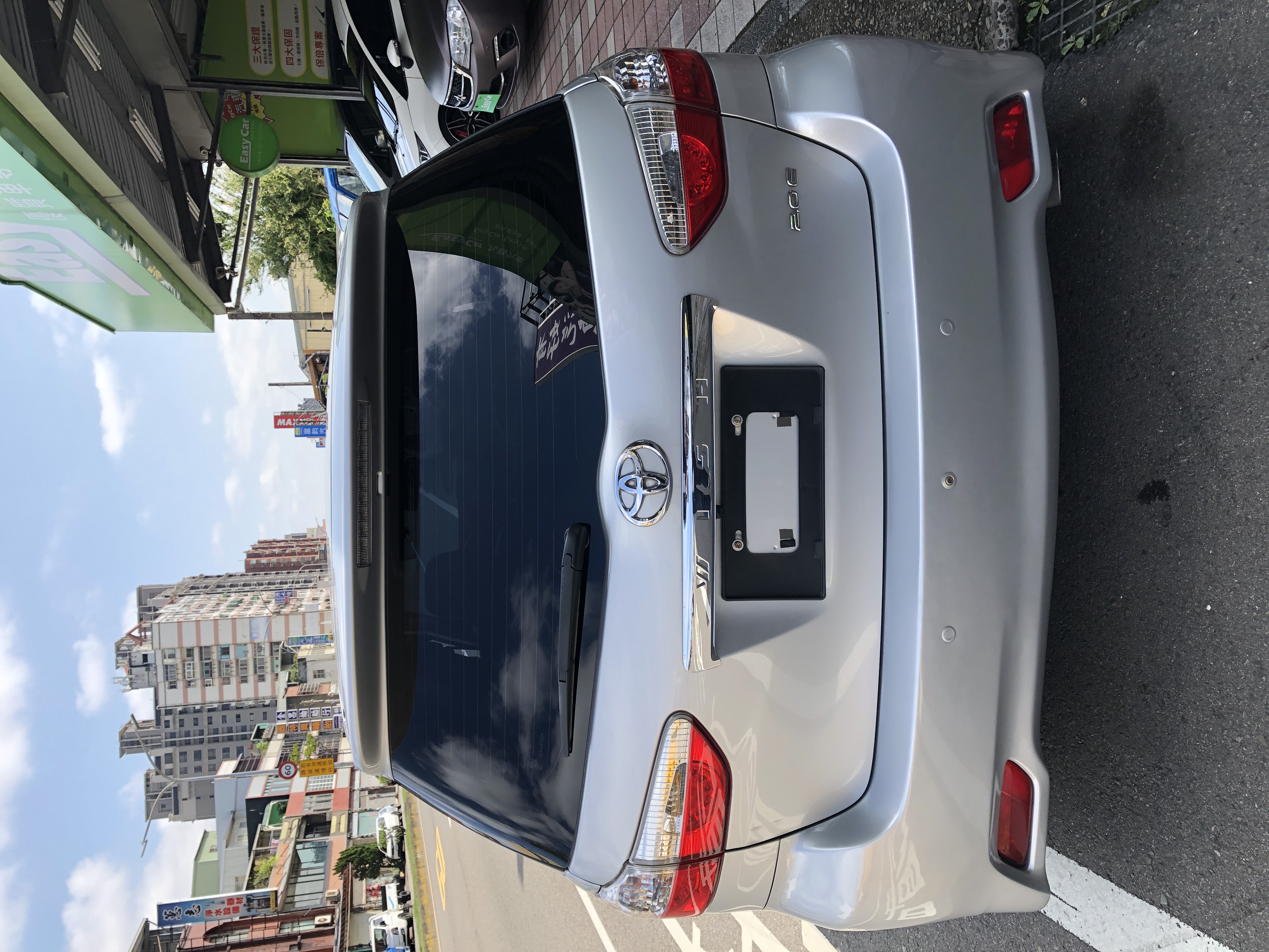 <SUM 全昱汽車 >  2010年 Toyota wish 2.0E ~ 神車就是省車 = 就是簡單開、輕鬆養 ! !  第4張相片