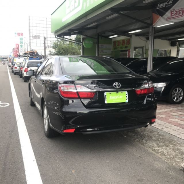 <SUM 全昱汽車 >  2017年 Toyota CAMRY 2.0     10吋大影音板 ! 讓您駕駛人開的舒服、乘坐人坐的更舒適 ! !  第4張相片