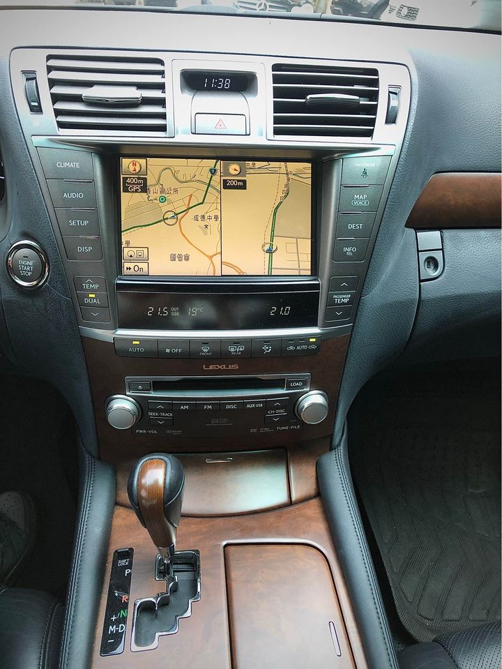 < SUM 全昱汽車 >2011年 Lexus LS 460 氣派 ~ 豪華 ~ 安全 ~ 舒適！! 完全滿足您大大的需求！！  第6張相片