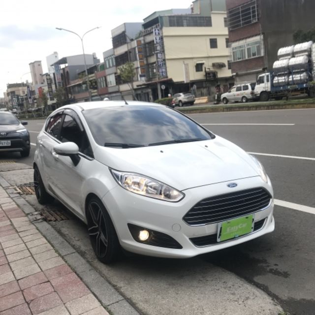 <SUM 全昱汽車 >2016年 福特 Fiesta  S渦輪運動型  1.0L       1000cc超省油、省稅、渦輪增壓 5門超安全小鋼炮 ~ ~  第2張相片