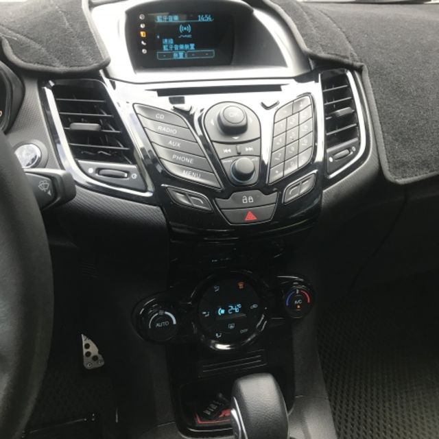 <SUM 全昱汽車 >2016年 福特 Fiesta  S渦輪運動型  1.0L       1000cc超省油、省稅、渦輪增壓 5門超安全小鋼炮 ~ ~  第8張相片